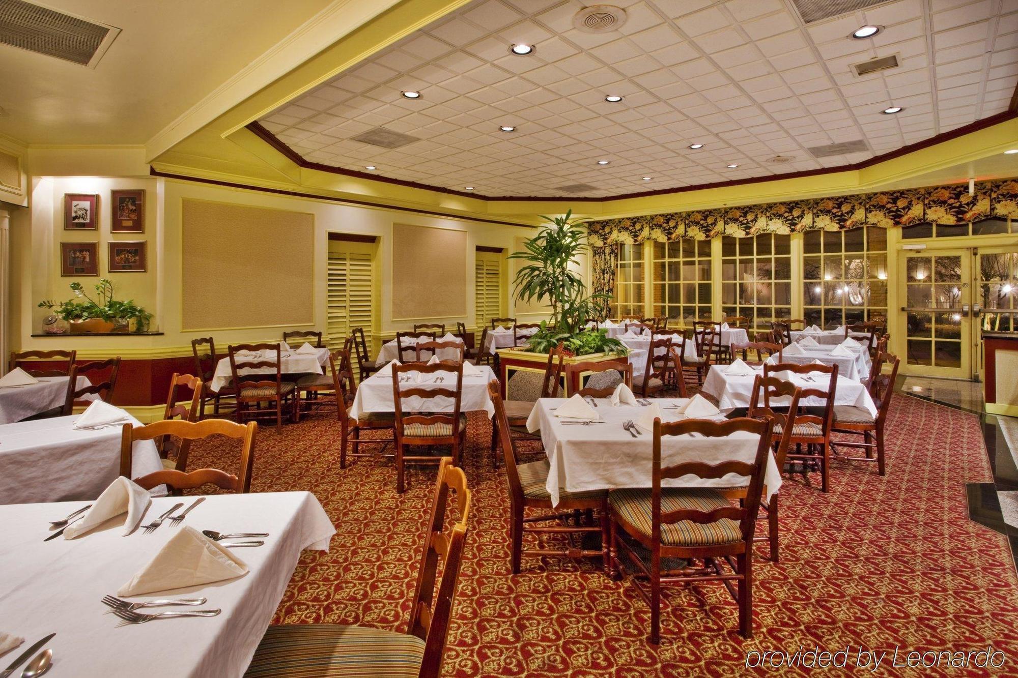 Ramada By Wyndham Gainesville Restaurant foto